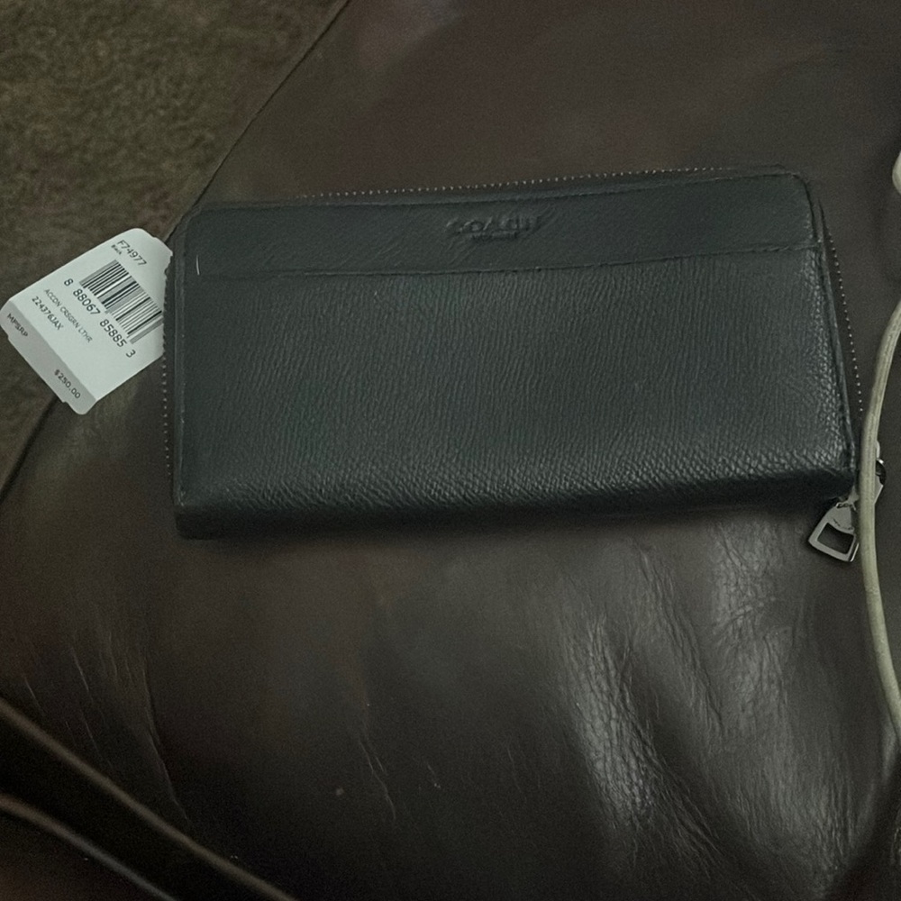 Coach accordion wallet
